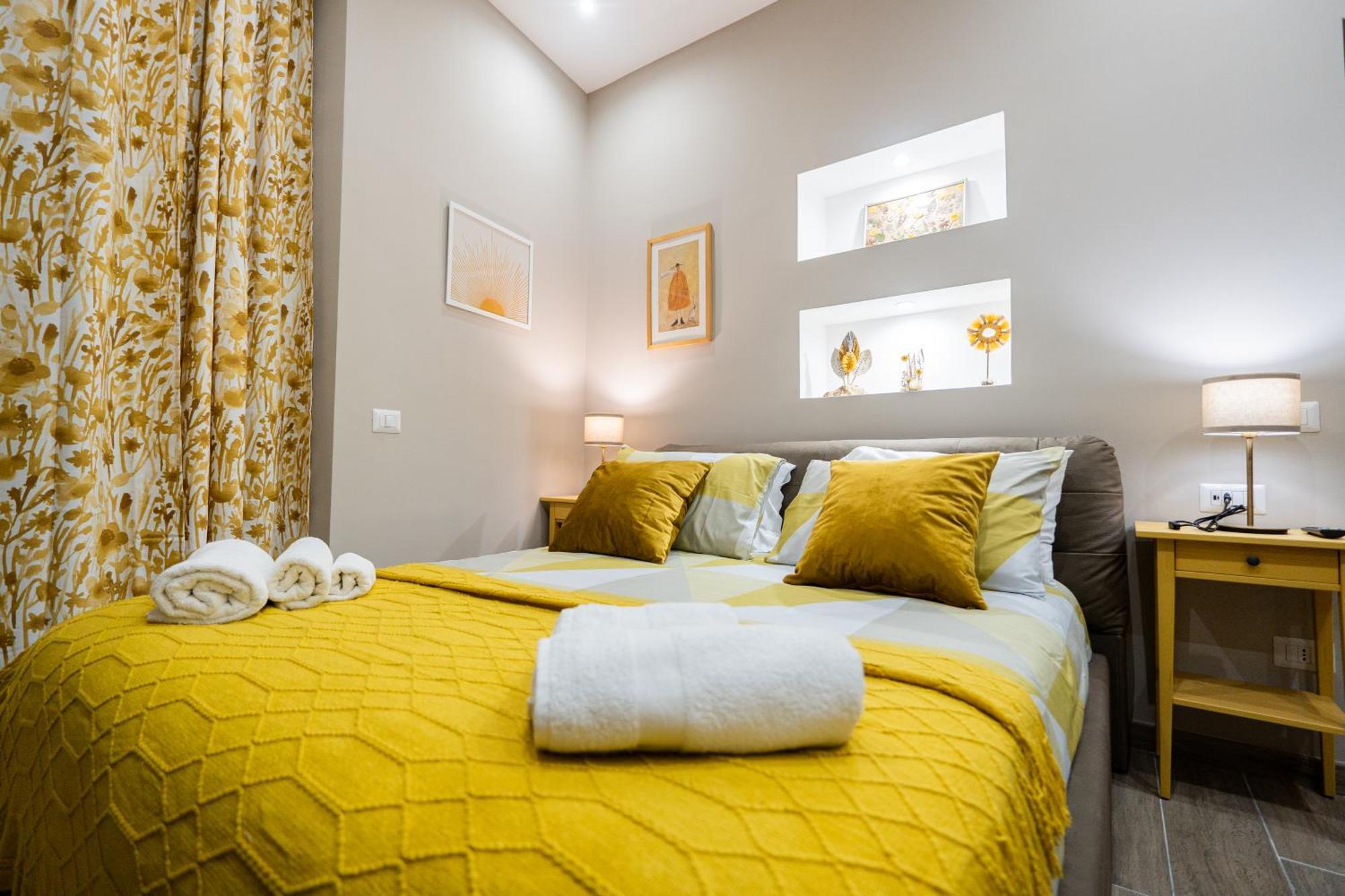 La Casa Di Bianca - Modern Suites Near Plebiscito Neapol Exteriér fotografie