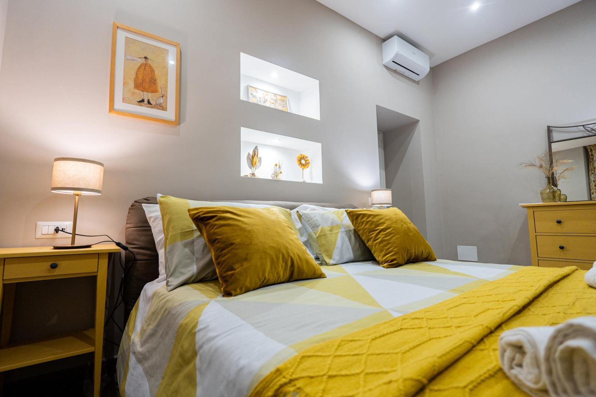 La Casa Di Bianca - Modern Suites Near Plebiscito Neapol Exteriér fotografie