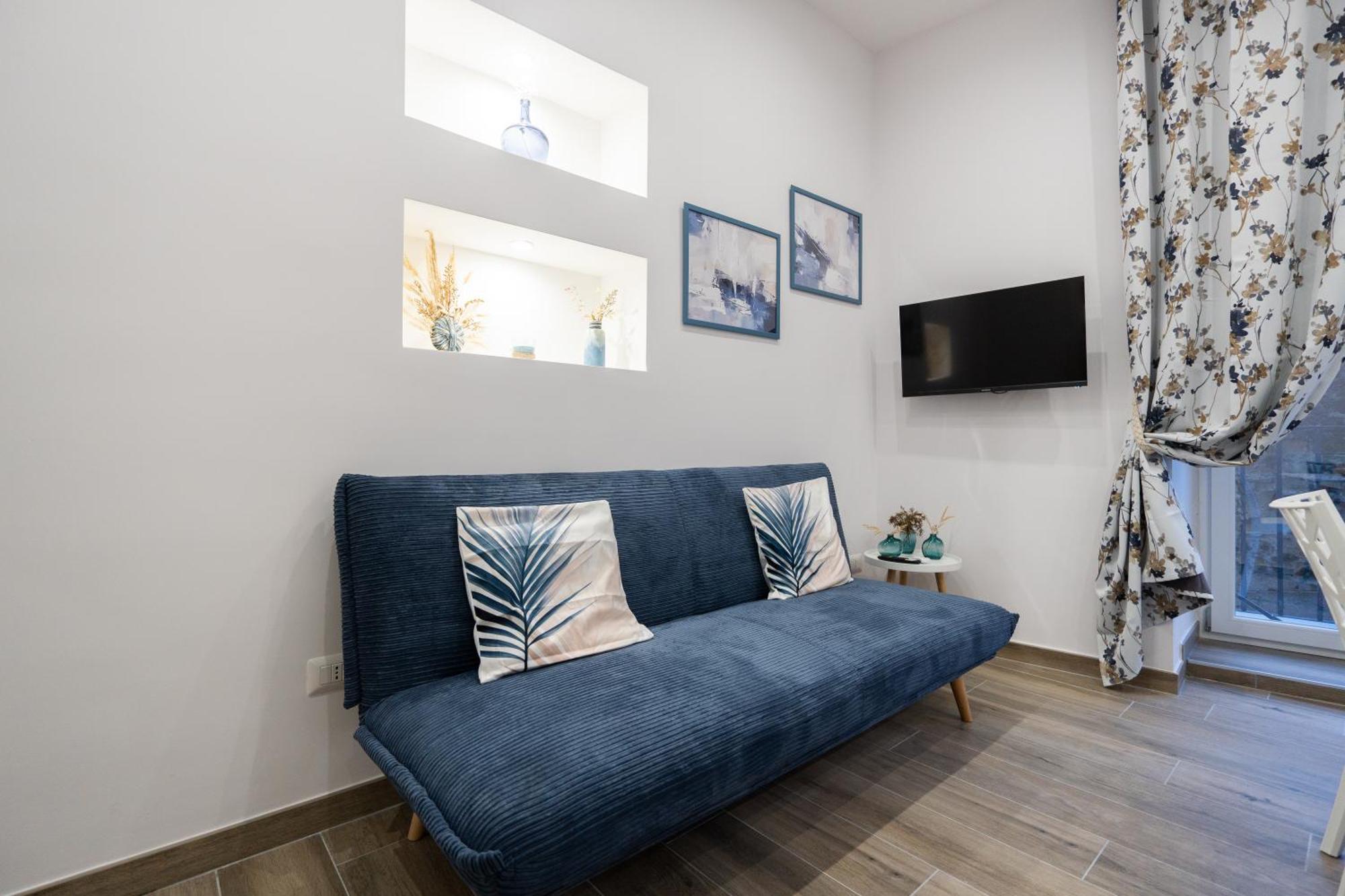 La Casa Di Bianca - Modern Suites Near Plebiscito Neapol Exteriér fotografie