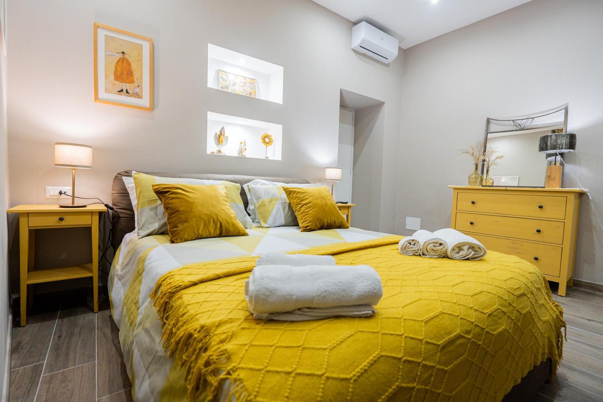La Casa Di Bianca - Modern Suites Near Plebiscito Neapol Exteriér fotografie