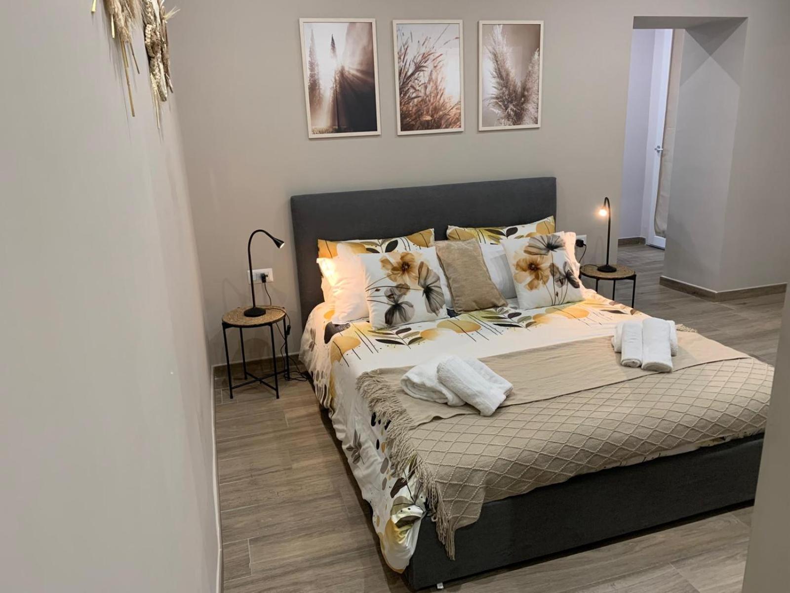 La Casa Di Bianca - Modern Suites Near Plebiscito Neapol Exteriér fotografie