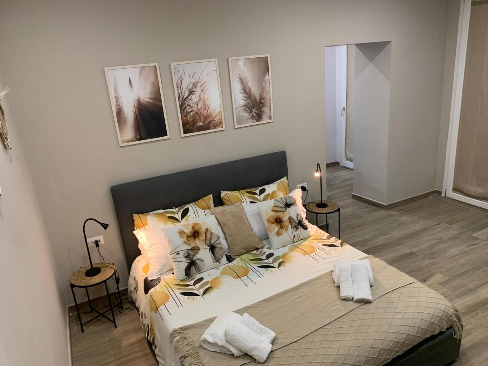 La Casa Di Bianca - Modern Suites Near Plebiscito Neapol Exteriér fotografie